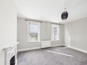 Bedroom- click for photo gallery